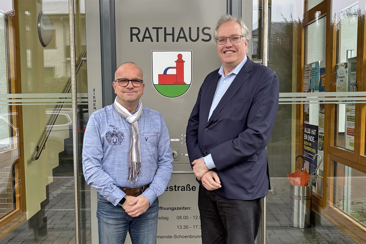 Schnbrunns Brgermeister Jan Frey und Dr. Albrecht Schtte MdL.