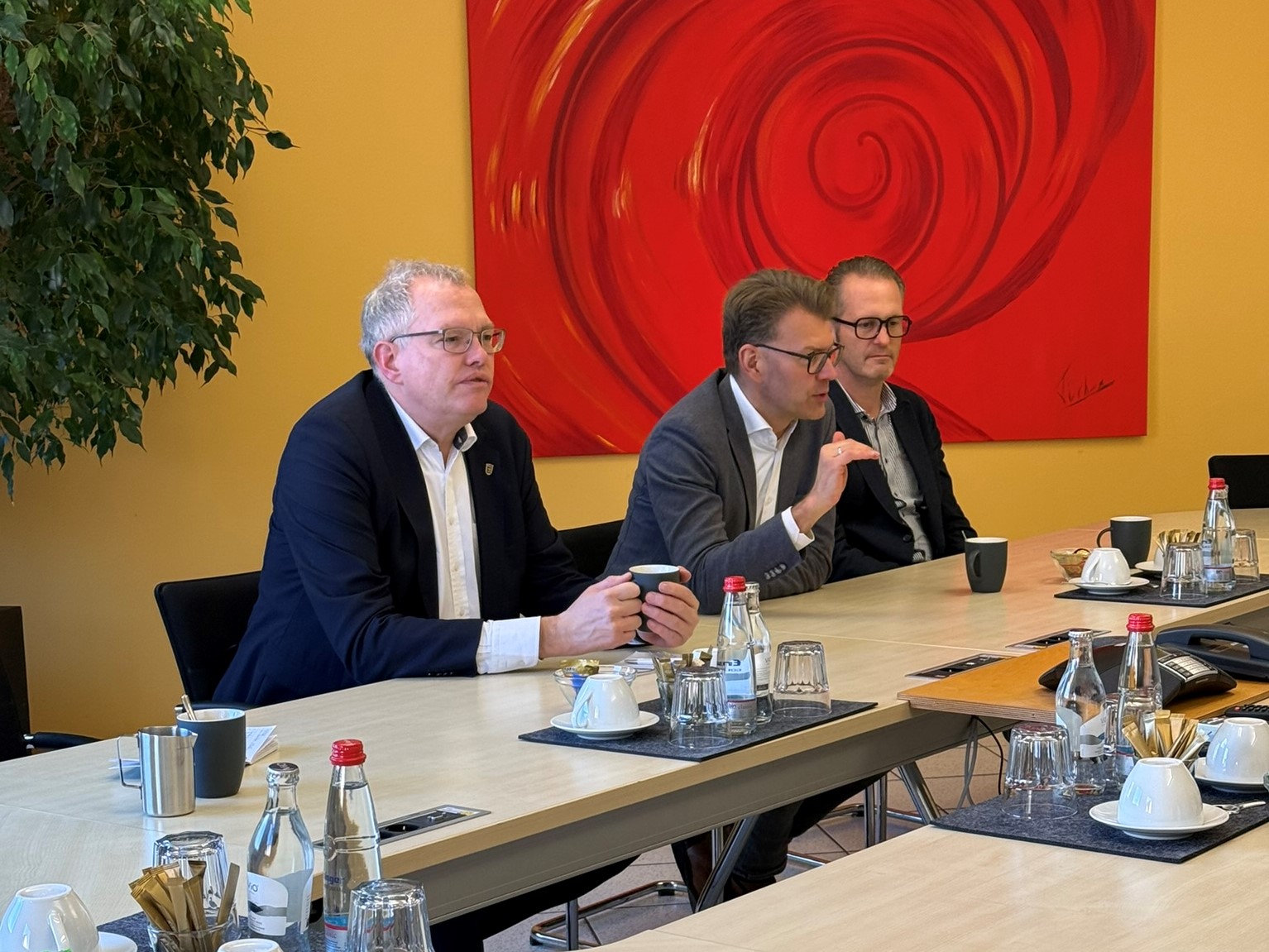 Dr. A. Sch�tte und D. Caspary im Gespr�ch (Foto: Team Sch�tte)