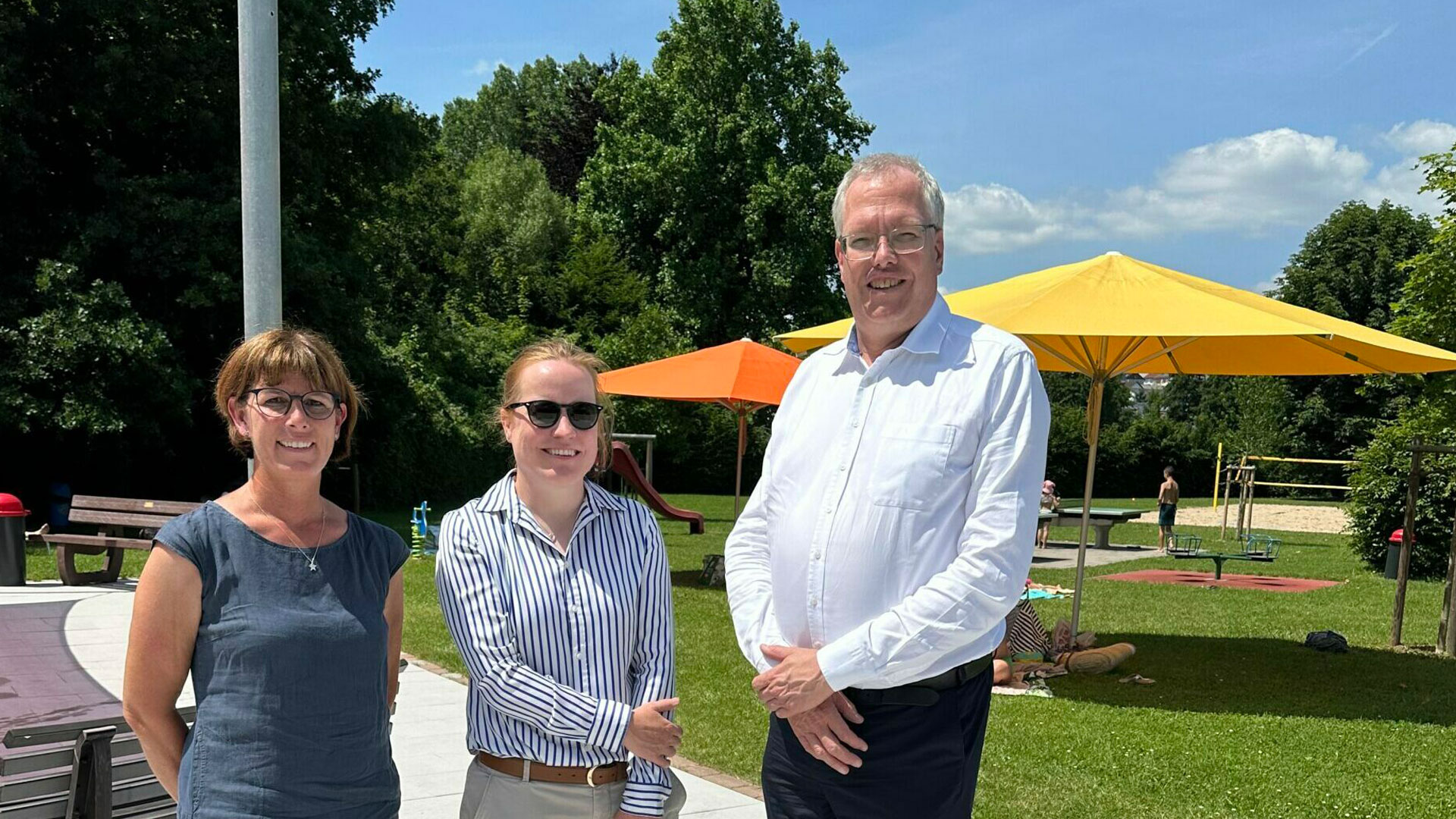 M. Wanke, S. Hbner und A. Schtte (v.l.n.r.) im Freibad